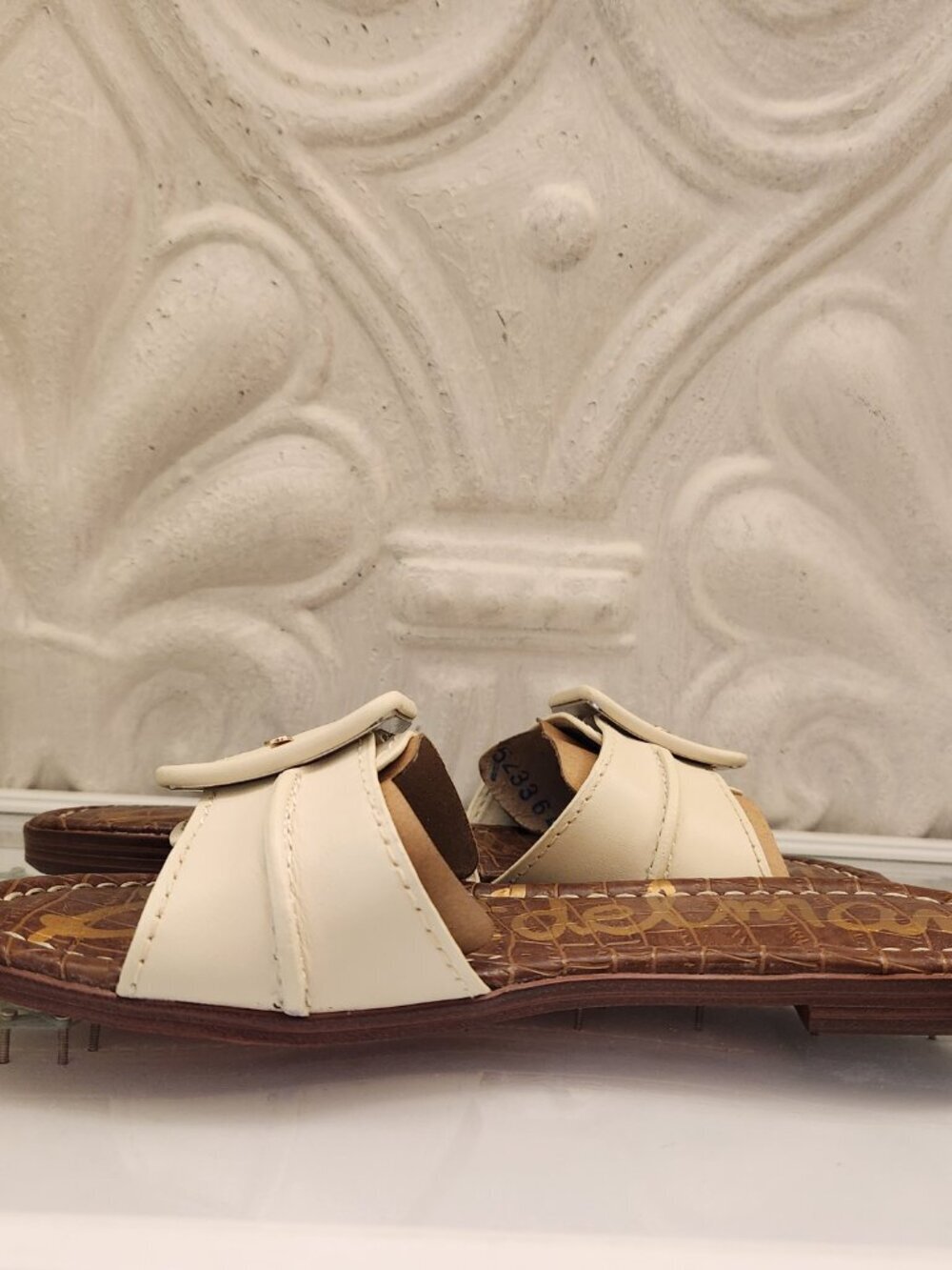 Sam Edelman "Gaige" Ivory Leather Sandals. NIB. Size: various - Picture 4 of 11